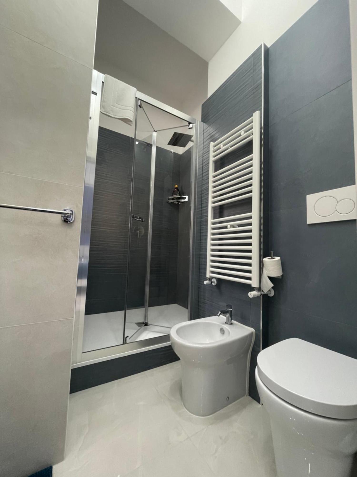 B&B Holden House Bari Esterno foto